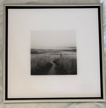 Art Addiction Black & White Ocean Collection