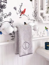Dunes & Duchess Tiny Poppy Towel Bar / Sea Grass